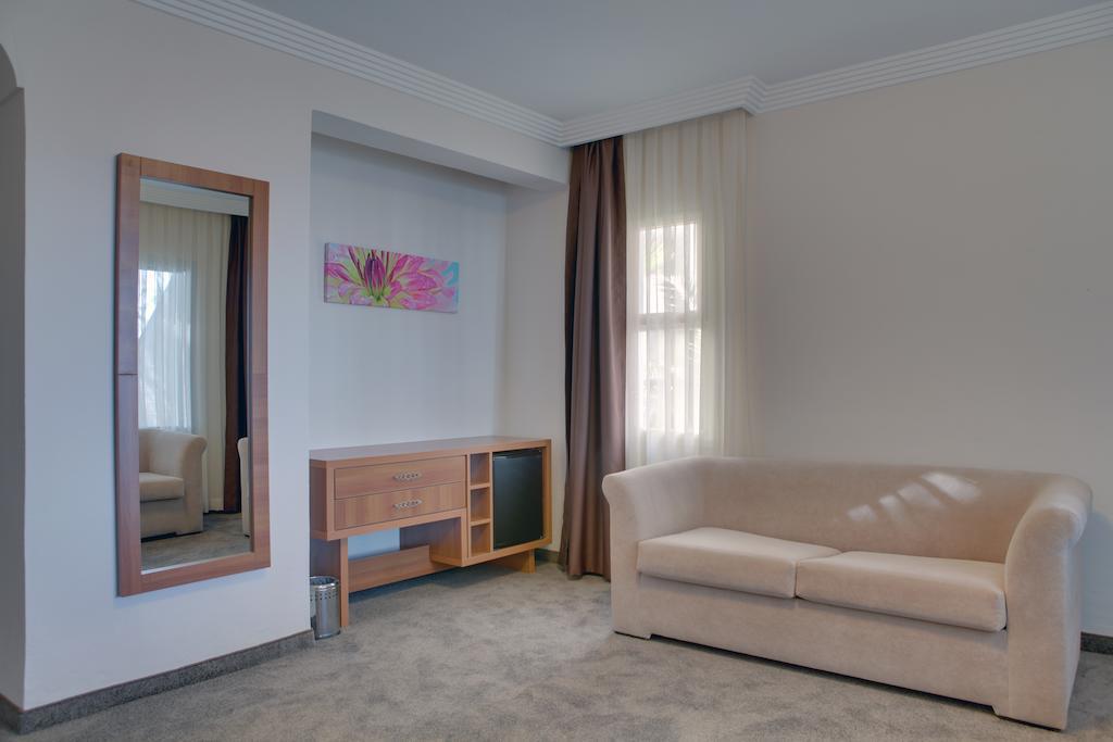 Melis Hotel Kusadası Værelse billede